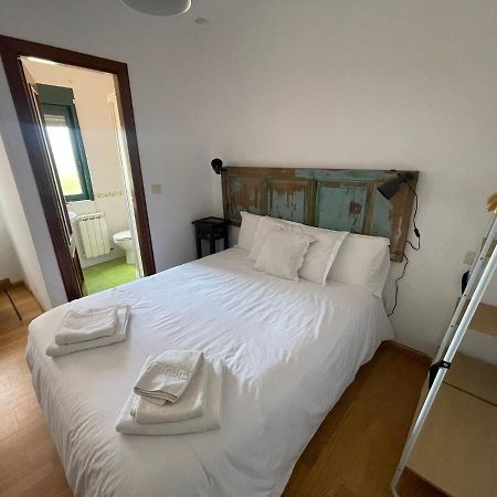 A Cochera Hostel Феррол Экстерьер фото