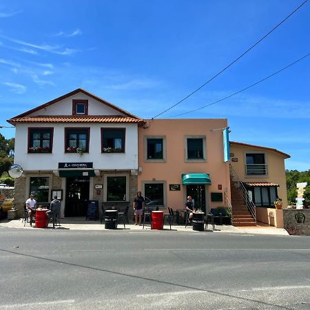 A Cochera Hostel Феррол Экстерьер фото