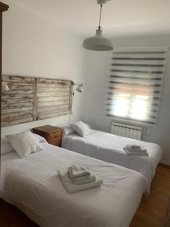 A Cochera Hostel Феррол Экстерьер фото