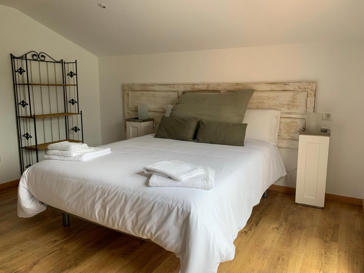 A Cochera Hostel Феррол Экстерьер фото